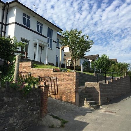 Bed and Breakfast Bryn Derwen Раядер Екстер'єр фото