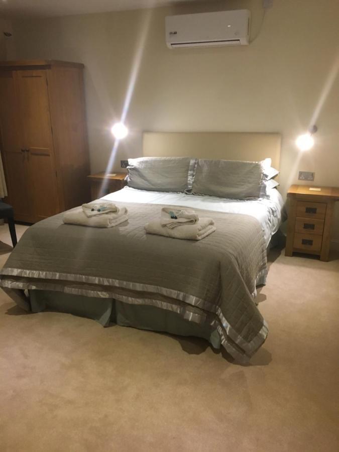 Bed and Breakfast Bryn Derwen Раядер Екстер'єр фото